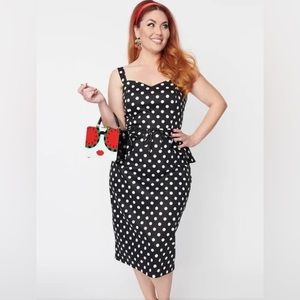 Collectif Black & White Polka Dot Lilla Pencil Dress With removable tie on